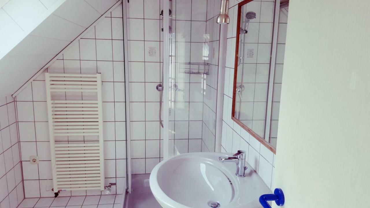 White House 'Privatzimmer' Mannheim Exterior foto