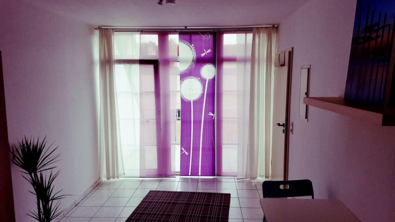 White House 'Privatzimmer' Mannheim Exterior foto