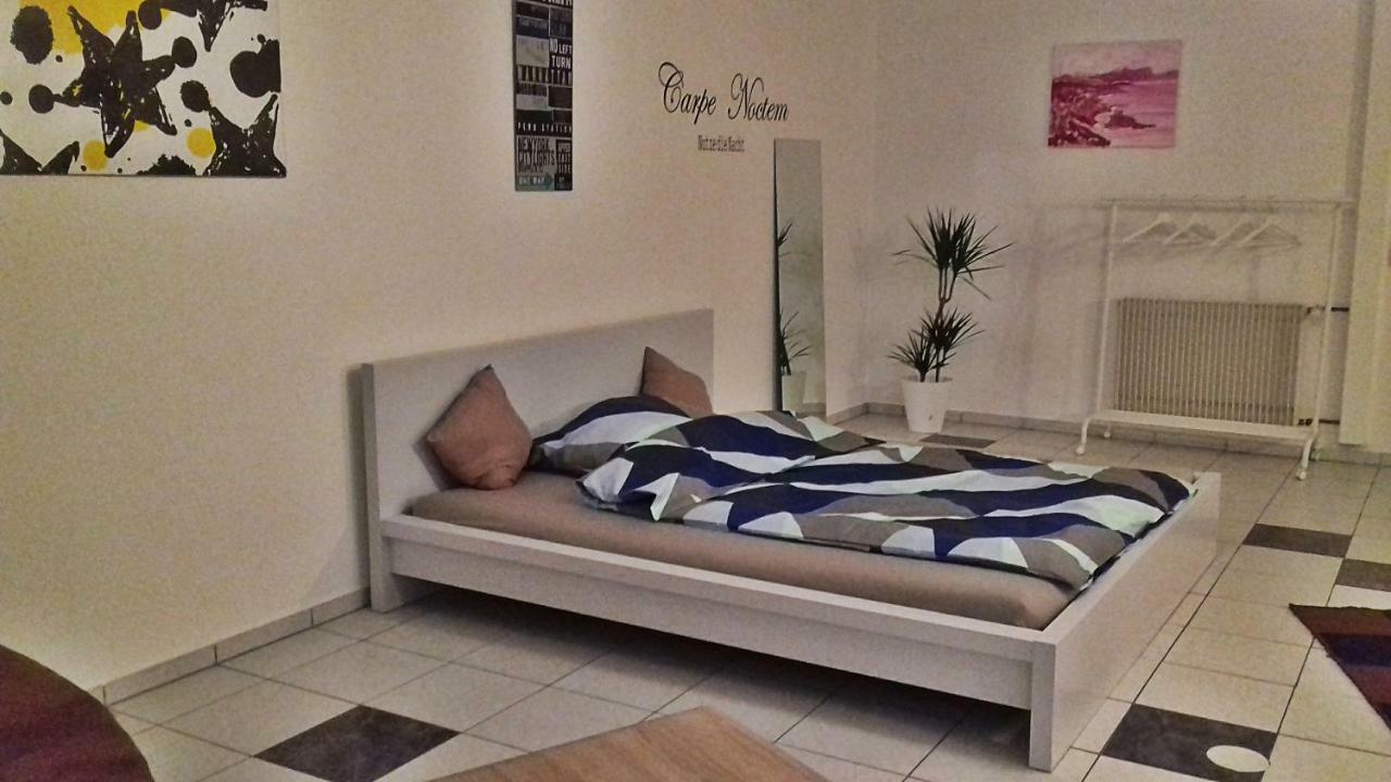White House 'Privatzimmer' Mannheim Exterior foto