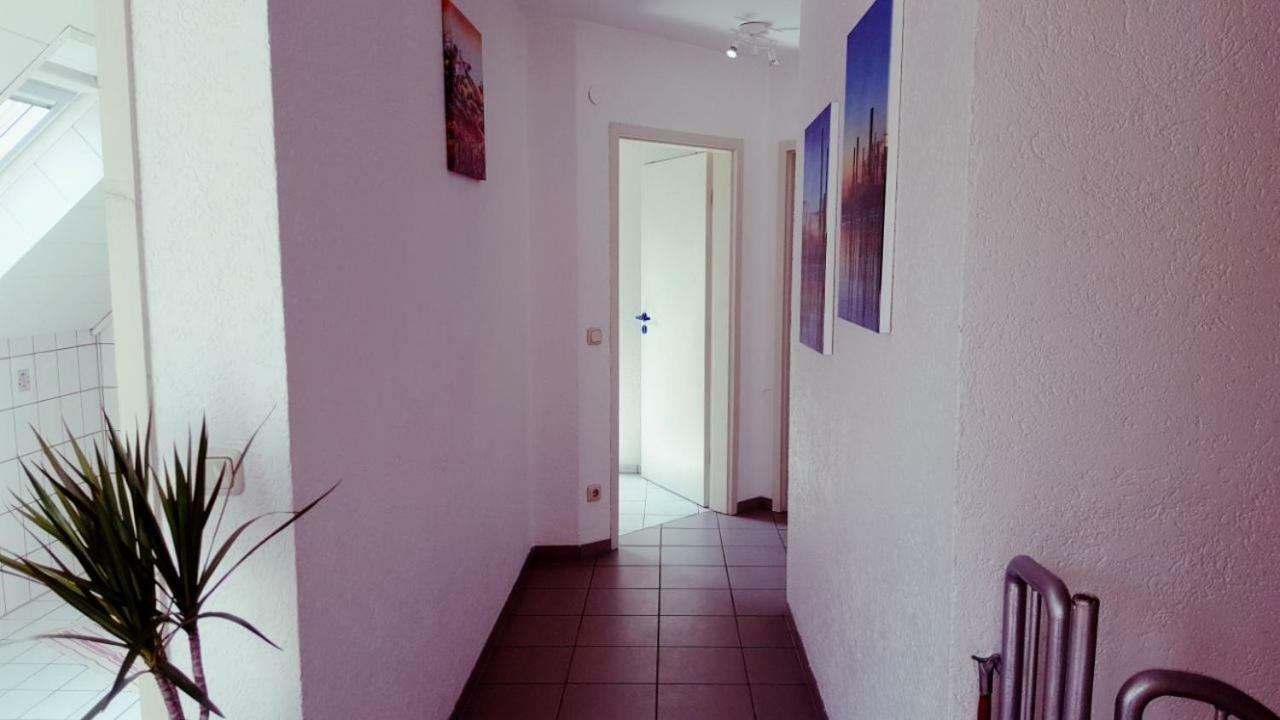 White House 'Privatzimmer' Mannheim Exterior foto