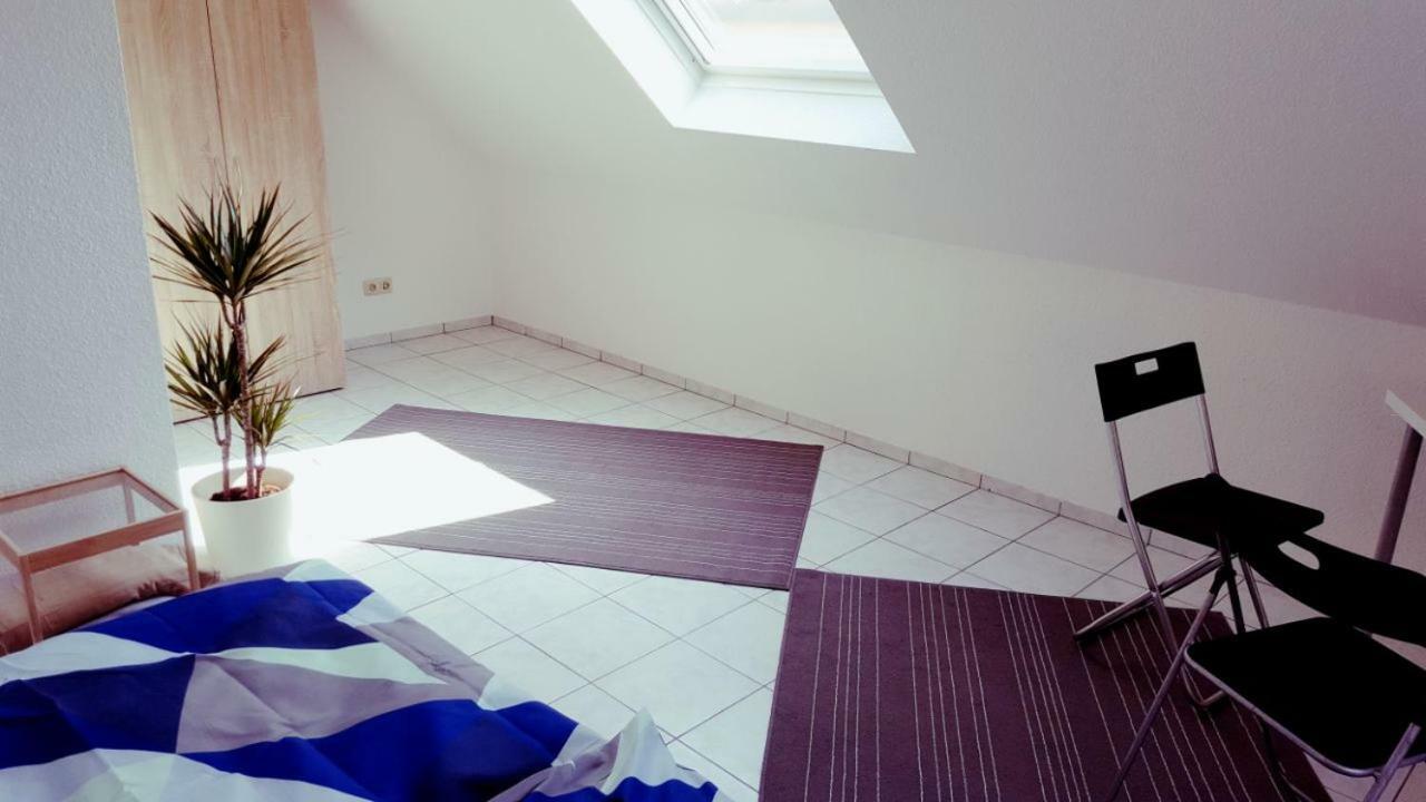 White House 'Privatzimmer' Mannheim Exterior foto